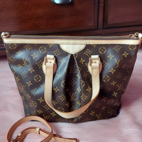 Authentic Louis Vuitton Bag - Picture 8 of 15